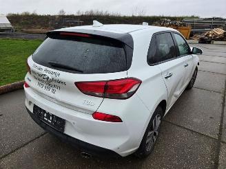 Hyundai I-30  picture 6
