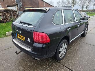 Porsche Cayenne S picture 4