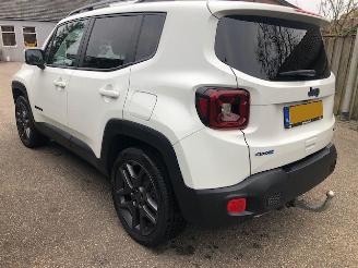Jeep Renegade 4xe 240 Plug-in Hybrid Electric S picture 7