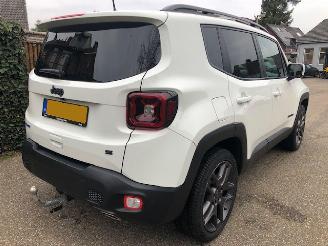 Jeep Renegade 4xe 240 Plug-in Hybrid Electric S picture 4