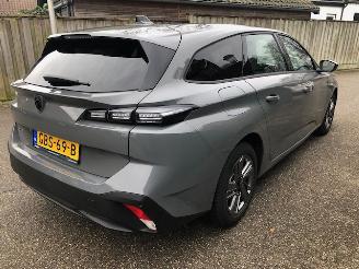 krockskadad bil auto Peugeot 308 1.2 T 131 PK AUTOMAAT 2024 2024/4
