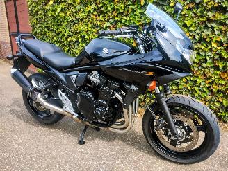 skadebil motor Suzuki Bandit 650 GSF 650 SA met ABS 2015/4