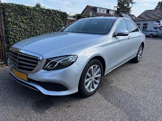 krockskadad bil auto Mercedes E-klasse FINAL PRICE 200 CDI AUTOMAAT ZILVER EXE NAP LEER 2017/6