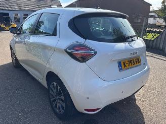 Renault Zoé R135 Zen 52 kWh 400KM RANGE INCL BATTERY picture 7