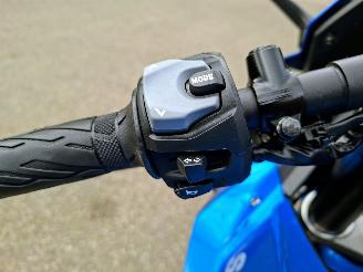 Suzuki  GSX 8R picture 21