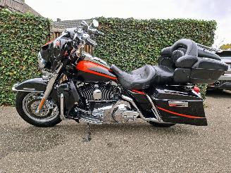 Harley-Davidson  110 FLHTCUSE 2 CVO 5HD Screamin Eagle picture 10