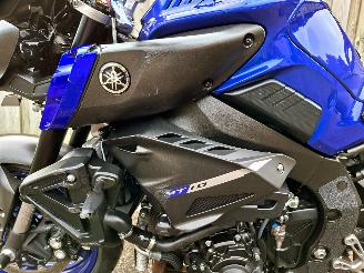 Yamaha MT-10 ABS Quick Shifter picture 17