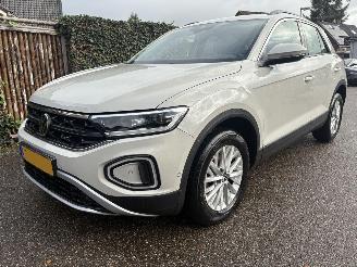 Auto incidentate Volkswagen T-Roc 1.5 TSI Life AUTOMAAT 2023 2023/7