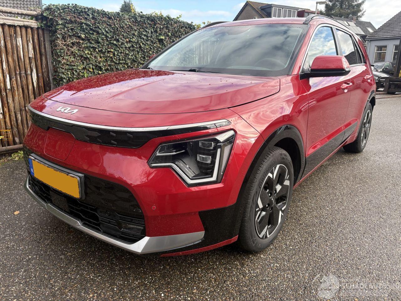 Kia Niro DynamicPlusLine 64.8 kWh 272PK AUTOMAAT