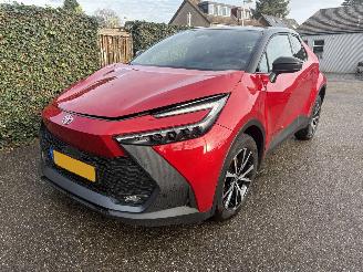 Unfallwagen Toyota C-HR 2.0 Plug-in Hybrid 220 First Edition AUTOMAAT 243PK! 2025/6