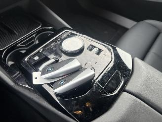 BMW 5-serie 520I EXE 205 PK  SEDAN picture 16