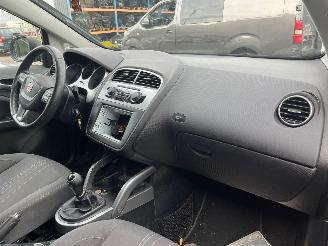 Seat Altea xl 1.2 TSI MPV  Benzine 1.197cc 77kW (105pk) FWD 2010-04/2015-07 (5P5) CBZB picture 16