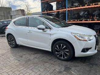 Citroën DS4 1.6 16V VTi 120 Hatchback  Benzine 1.598cc 88kW (120pk) FWD 2011-04/2015-07 (NX5FS) EP6C; 5FS picture 5