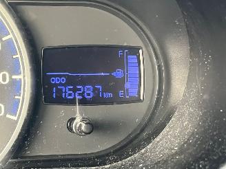 Hyundai I-10 1.1i 12V Hatchback  Benzine 1.086cc 51kW (69pk) FWD 2011-04/2013-12 (F5P4) G4HG5 picture 21