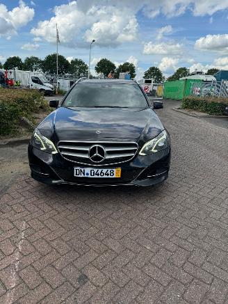 Vaurioauto  passenger cars Mercedes E-klasse  2013/1