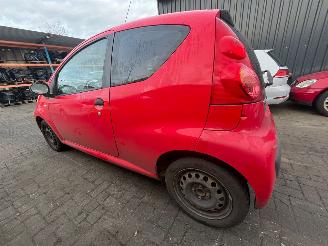 Peugeot 107 1.0 12V Hatchback  Benzine 998cc 50kW (68pk) FWD 2005-06/2014-05 (PMCFA; PMCFB; PNCFA; PNCFB) 384F; 1KR picture 7