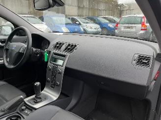 Volvo V-50 2.4 20V Combi/o  Benzine 2.435cc 103kW (140pk) FWD picture 17