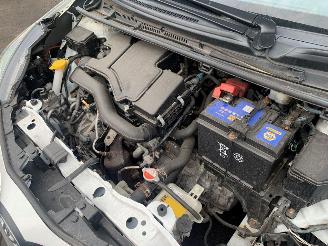 Toyota Yaris 1.0 12V VVT-i Hatchback  Benzine 998cc 51kW (69pk) picture 25