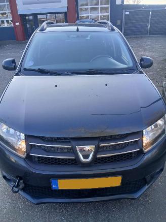 krockskadad bil auto Dacia Logan 0.9 TCE 12V Combi/o  Benzine 898cc 66kW (90pk) FWD 2015-06/2018-10 (7SDA1; 7SDL1) H4B408; H4BB4 2016/1