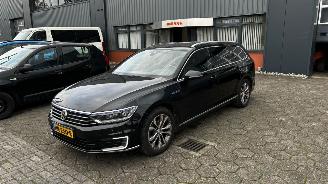 Volkswagen Passat  picture 1