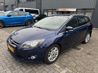 Voiture accidenté Ford Focus 1.0 EcoBoost WAGON 2012/7