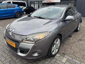 Unfallwagen Renault Mégane Coupe 1.6 16V. 81KW 2009/11