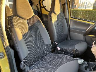 Peugeot 107 1.0 12V XS Automaat picture 18