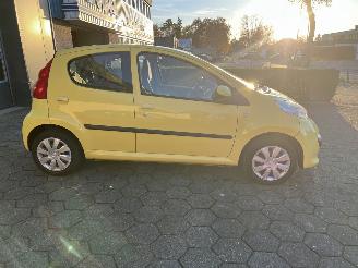 Peugeot 107 1.0 12V XS Automaat picture 8