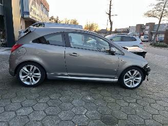 Opel Corsa 1.6 16V OPC LINE picture 15