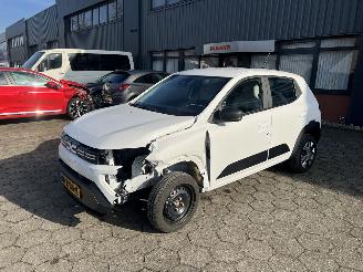 Damaged car Dacia Spring Expression 45 26.8 kWh 2025/7