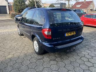 Chrysler Voyager 3.3i V6 SE Luxe picture 3