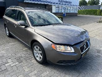 Volvo V-70 2.0 Momentum picture 5