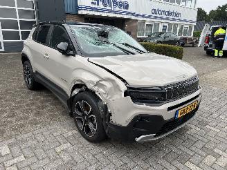 Jeep Avenger 1.2 E-HYBRID SUMMIT picture 9