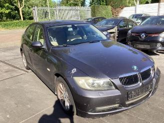 Uttjänta bilar auto BMW 3-serie 3 serie (E90), Sedan, 2005 / 2011 320i 16V 2005/6