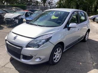 Auto da rottamare Renault Scenic Scenic III (JZ), MPV, 2009 / 2016 1.6 16V 2011/2