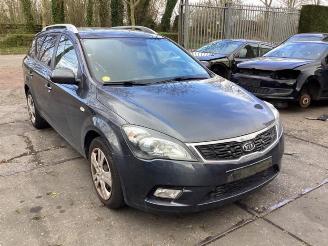 Auto da rottamare Kia Cee d Cee'd Sporty Wagon (EDF), Combi, 2007 / 2012 1.4 16V 2010/10