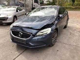 Vrakbiler auto Volvo V-40 V40 (MV), Hatchback 5-drs, 2012 / 2019 2.0 T2 16V 2016/8