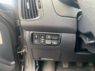 Kia Rio Rio III (UB), Hatchback, 2011 / 2017 1.2 CVVT 16V picture 19