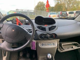 Renault Twingo 1.2 Hatchback 2Dr Benzine 1.149cc 43kW (58pk) FWD 2007-03/2014-09 (CN0D) D7F800; EURO4 picture 10