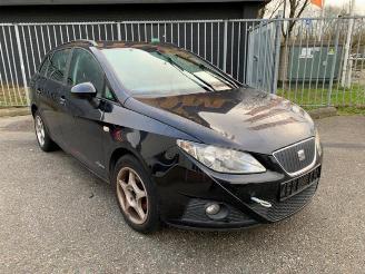 Vrakbiler auto Seat Ibiza Ibiza ST (6J8), Combi, 2010 / 2016 1.2 TDI Ecomotive 2011/5