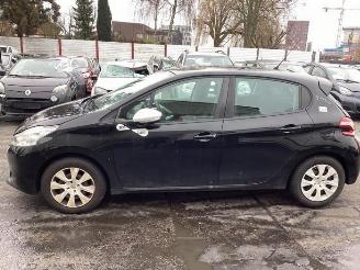 Peugeot 208 208 I (CA/CC/CK/CL), Hatchback, 2012 / 2019 1.0 Vti 12V PureTech picture 2