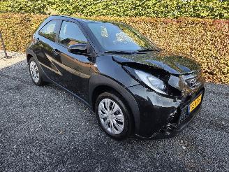 damaged passenger cars Toyota Aygo Aygo X 1.0 VVT- I Play 2024/11