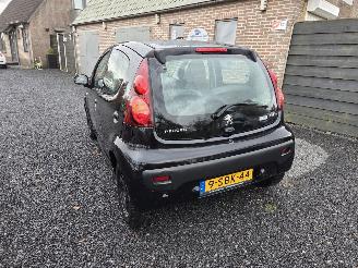 Peugeot 107  picture 5