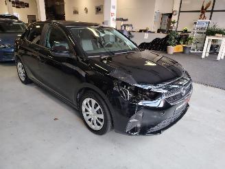 Vaurioauto  passenger cars Opel Corsa  2021/11