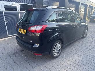 Ford Grand C-Max Titanium picture 4