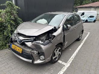 Schadeauto Toyota Yaris 1.5 Hybrid Lease 2015/1