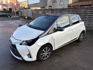 skadebil auto Toyota Yaris Y20 1.5I - 16V 2019/3