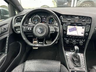 Volkswagen Golf 300PK Leer DSG Navi LM picture 16