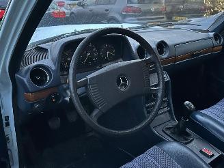 Mercedes 200-300D W123D Leer Panorama 1ste Eigenaar! picture 10