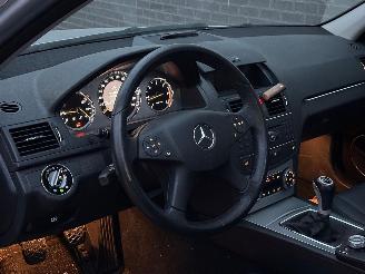 Mercedes C-klasse 1ste Eigenaar Panorama Xenon Stoelverwarming picture 9